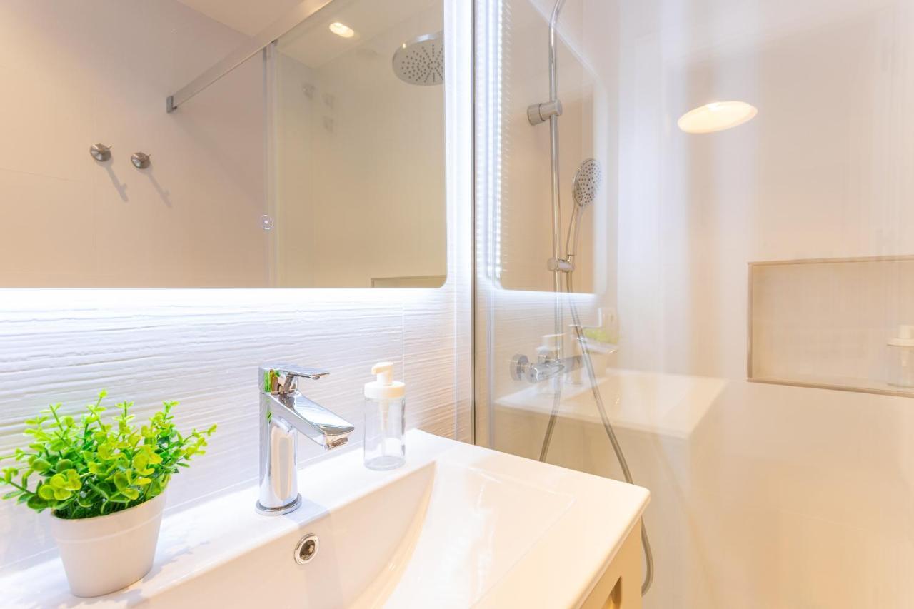 Apartamento Souviron Málaga Exteriör bild